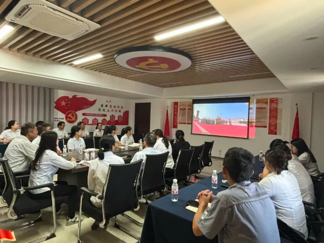 感受强国强军风采，凝聚奋进力量